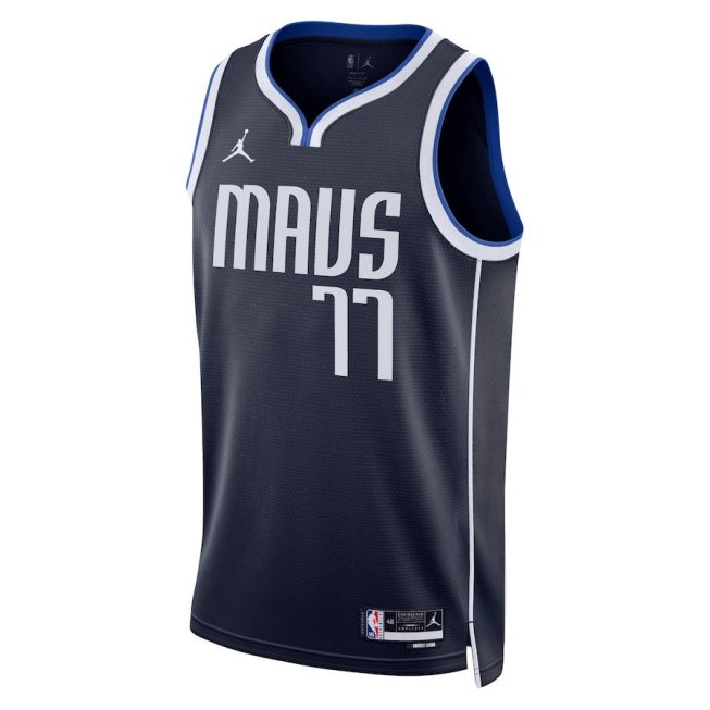 Luka Doncic 77 Dallas Mavericks Unisex Swingman Jersey - Statement Edition - Navy - Image 2