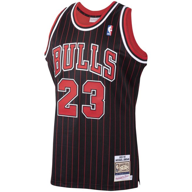 Michael Jordan Chicago Bulls Mitchell & Ness 1995/96 Hardwood Classics Authentic Jersey - Black - Image 2
