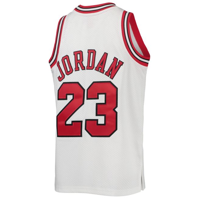 Michael Jordan Chicago Bulls Mitchell & Ness Youth 1997/98 Hardwood Classics Authentic Jersey - White - Image 3