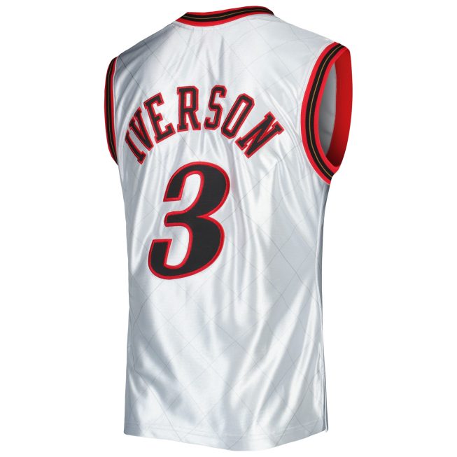 Allen Iverson Philadelphia 76ers Mitchell & Ness 2000/01 Hardwood Classics 75th Anniversary Swingman Jersey - Platinum - Image 3