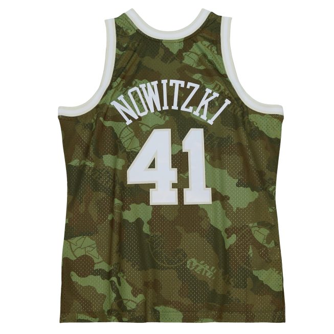 Dirk Nowitzki Dallas Mavericks Mitchell & Ness Hardwood Classics 1998/99 Ghost Green Swingman Jersey - Camo - Image 3
